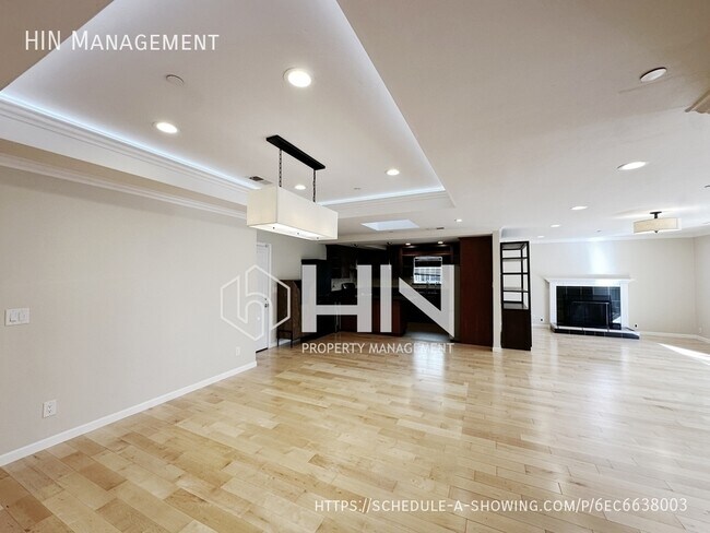 Building Photo - 776 Olive Ave