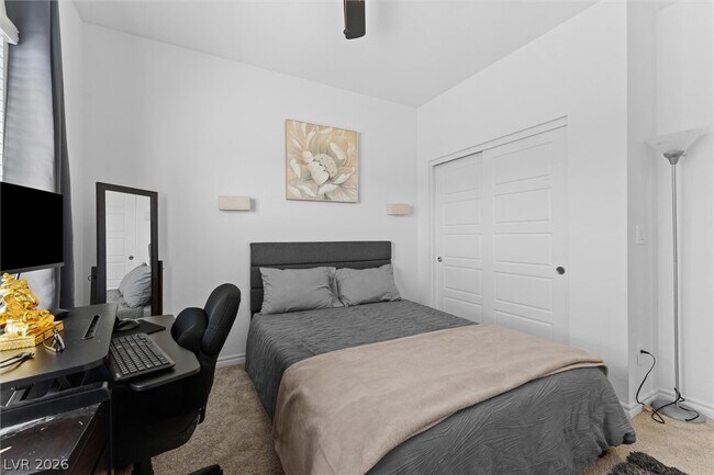 Building Photo - 237 Callen Falls Ave