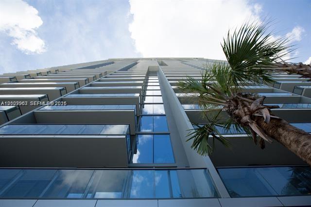 Building Photo - 68 SE 6th St