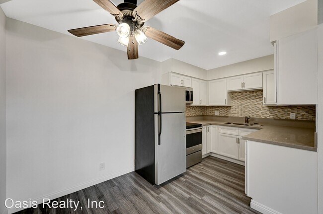 Building Photo - 1 br, 1 bath House - 605 S. Royal Crest Ci...