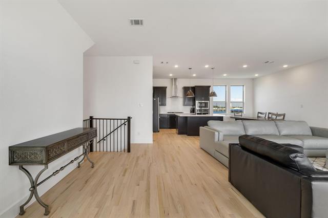 Building Photo - 9303 Easy St