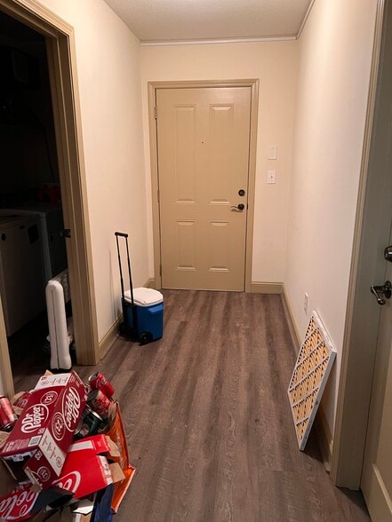 Building Photo - 1711 Muscovy Way