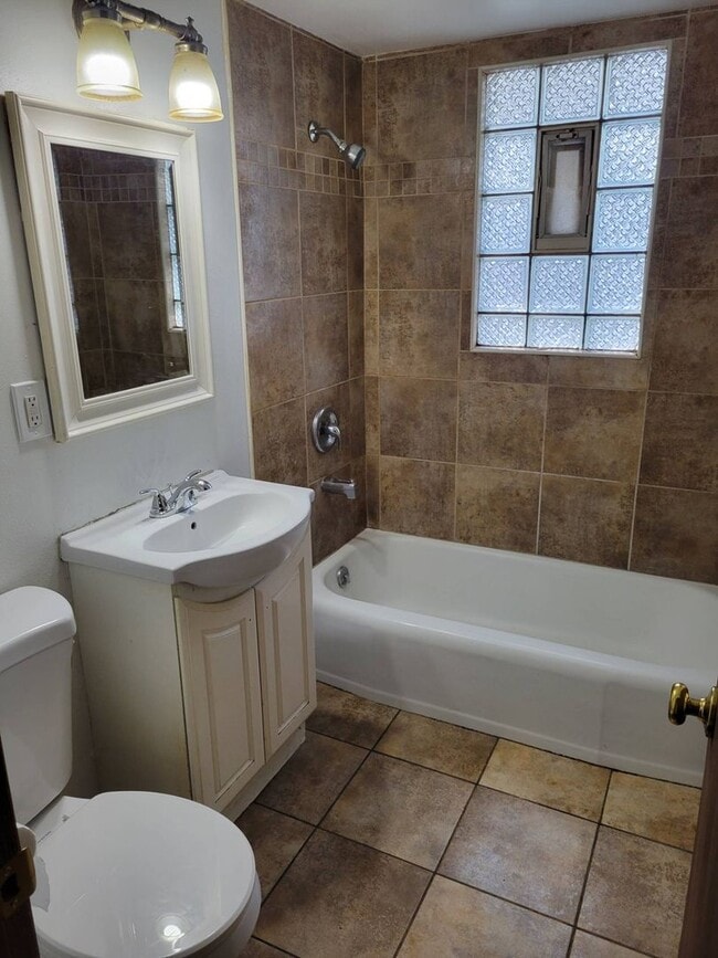 Building Photo - 6443 N 54th St