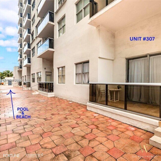 Building Photo - 6039 Collins Ave