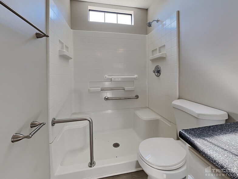Building Photo - 1224 Stradford Ct
