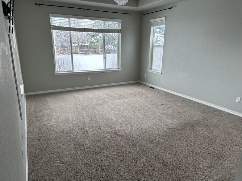 Building Photo - 17451 Leisure Lake Dr