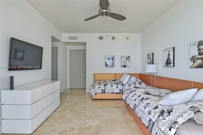 Building Photo - 3535 S Ocean Dr
