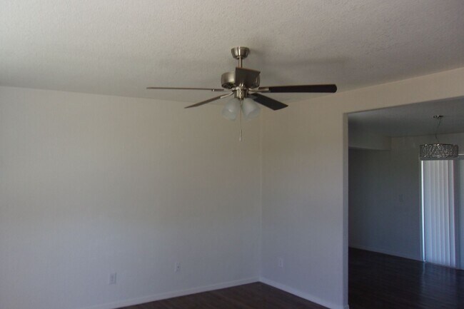 Building Photo - Great home in with great mountain views.