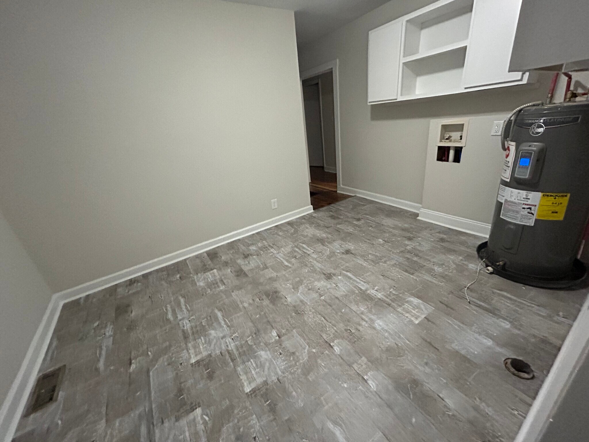 Building Photo - 305 Orange St