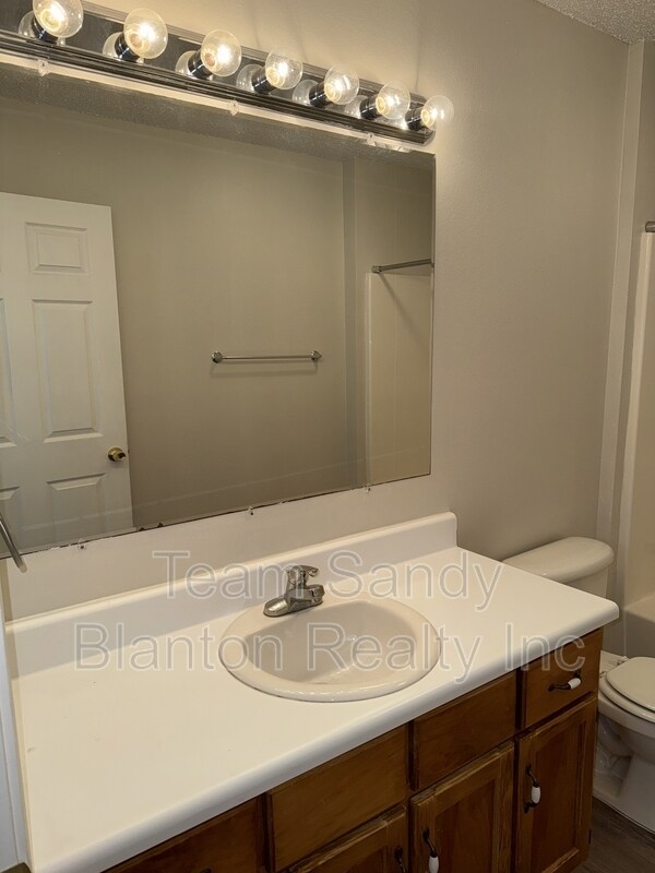 Building Photo - 7728 Bogey Ln