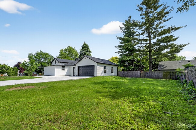 Building Photo - 4405 Greenwood Rd