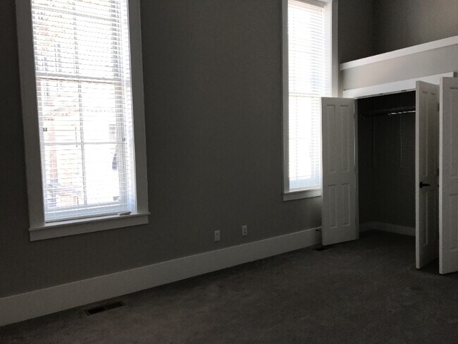 Building Photo - 316 Dorney Plaza