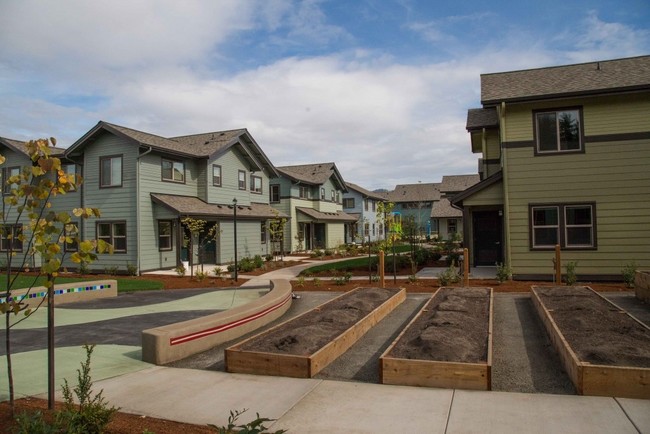 Building Photo - Bascom Village I