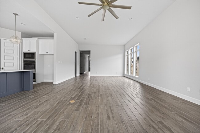 Building Photo - 26310 Meadow Bliss Wy