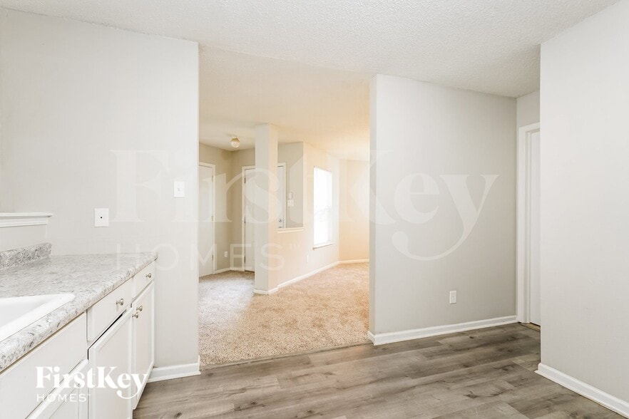 Building Photo - 2732 Redland Ln