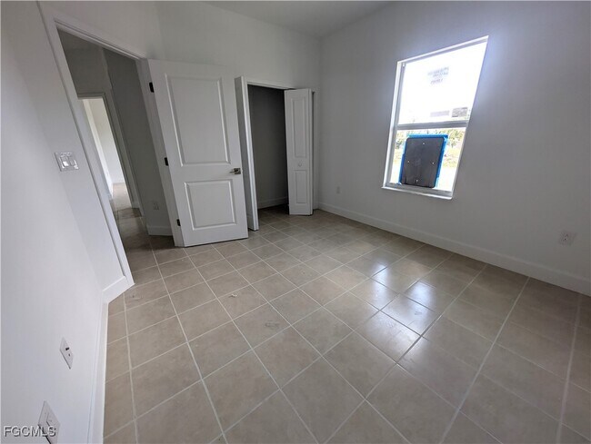 Primary Photo - 1103 Harold Ave S