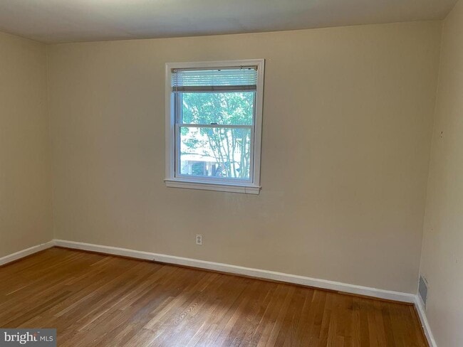 Building Photo - 6642 Kirkley Ave