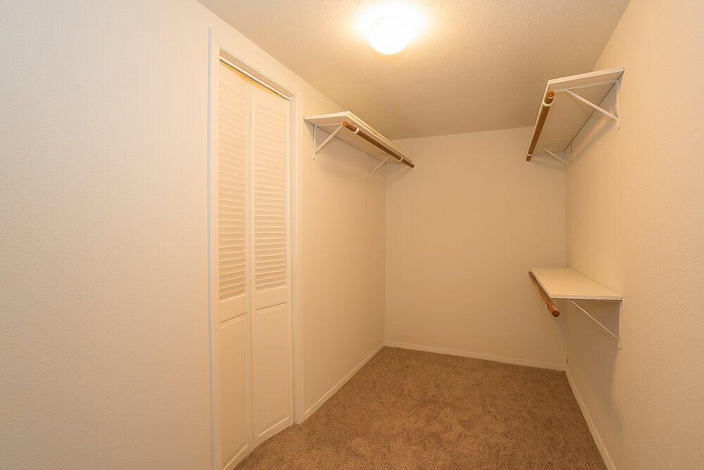 Building Photo - 24102 Scrivener Ln