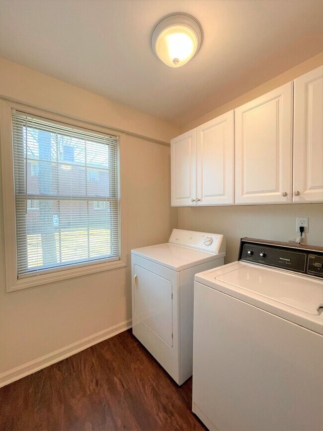 Building Photo - Fully Furnished~All Inclusive~Waiting For YOU!