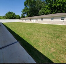 Building Photo - 207 Stone St NW