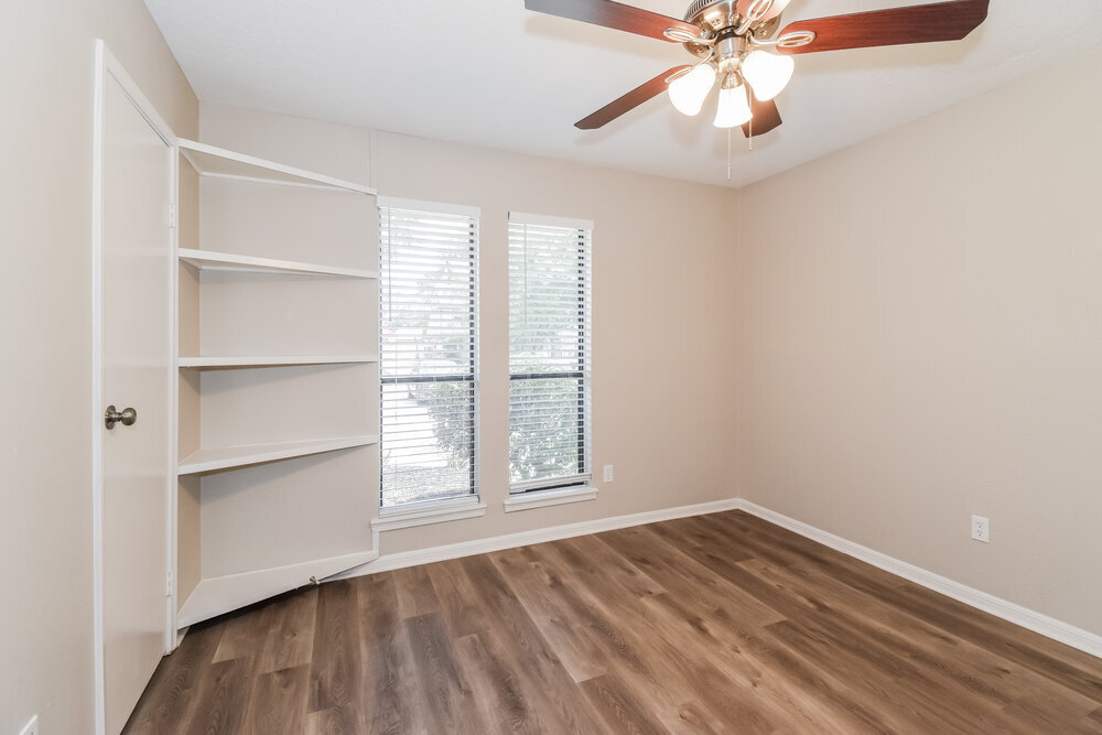 Building Photo - 6511 Gleneagles Dr
