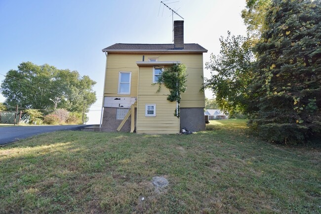 Building Photo - 3217 Queen City Ave