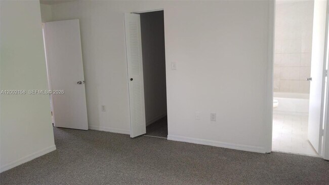 Building Photo - 8382 SW 152nd Ave Cir