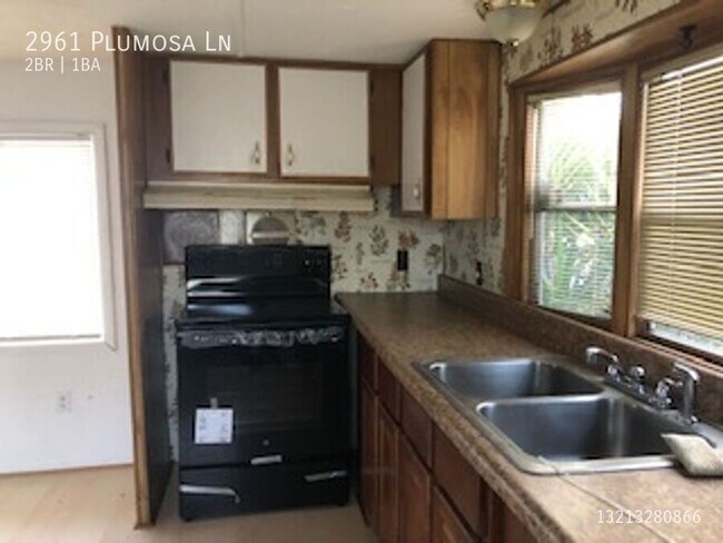 Building Photo - 2961 Plumosa Ln