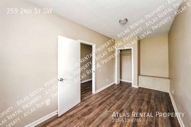 Building Photo - 259 2nd St NE