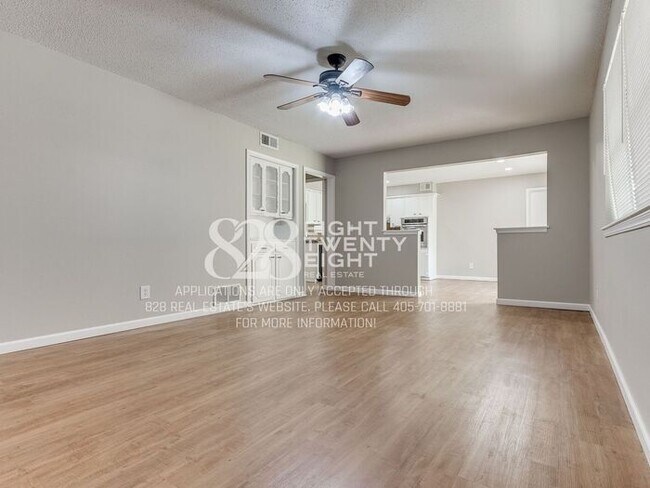 Building Photo - *AVAILABLE NOW!* Recently Updated 3 Bed/2 Bath Single Family Home Near Lake Overholser!