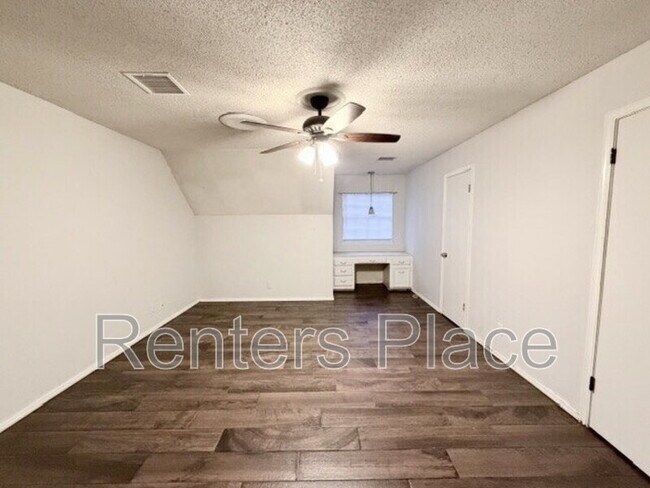 Building Photo - 6310 S 72nd E Pl
