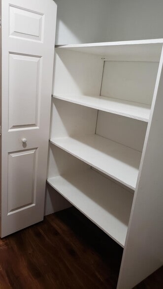 Large closet in Laundry room - 6678 Hidden Lake Trl