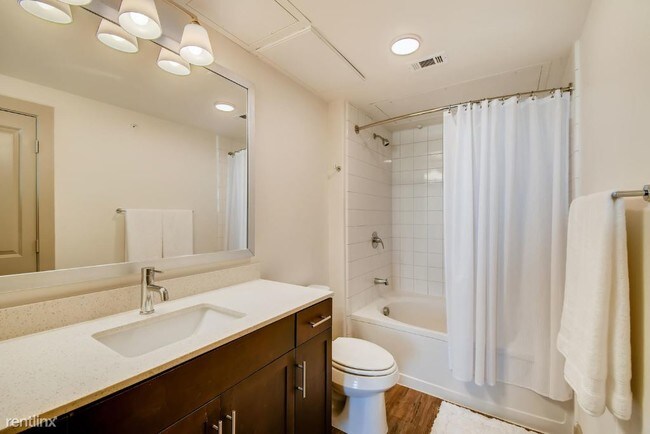 Building Photo - 1 br, 1 bath Apartment - 3000 Kramer Ln