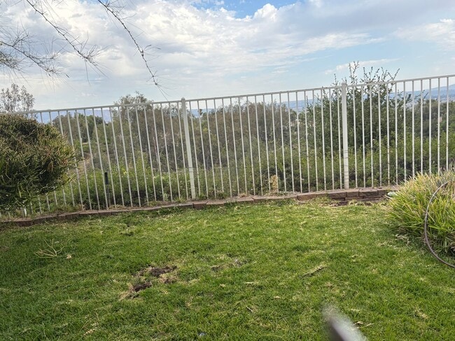 Building Photo - Beautiful Single-Story 3 Bedroom, 2 bath Home with Solar in Desirable East Highlands Ranch!