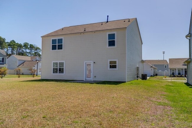 Building Photo - 5700 Redgum Dr