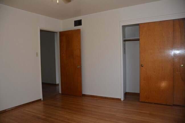 Building Photo - 3809 Lassen Dr