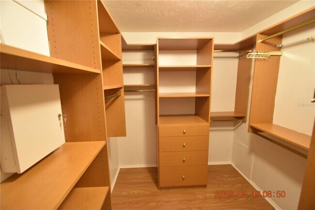 Building Photo - 2562 Redwood Way