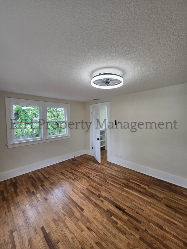 Building Photo - 244 N Athenian Ave