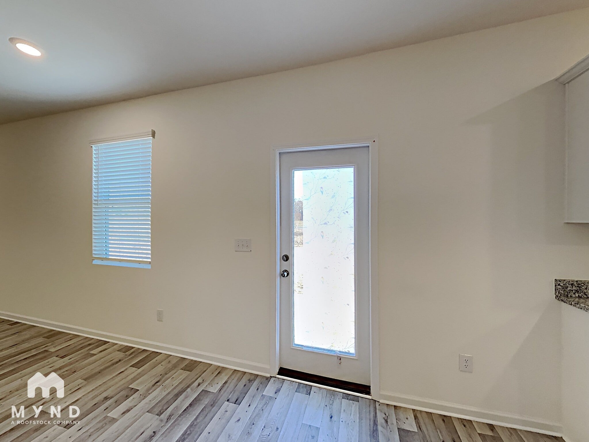 Building Photo - 354 Rayland St