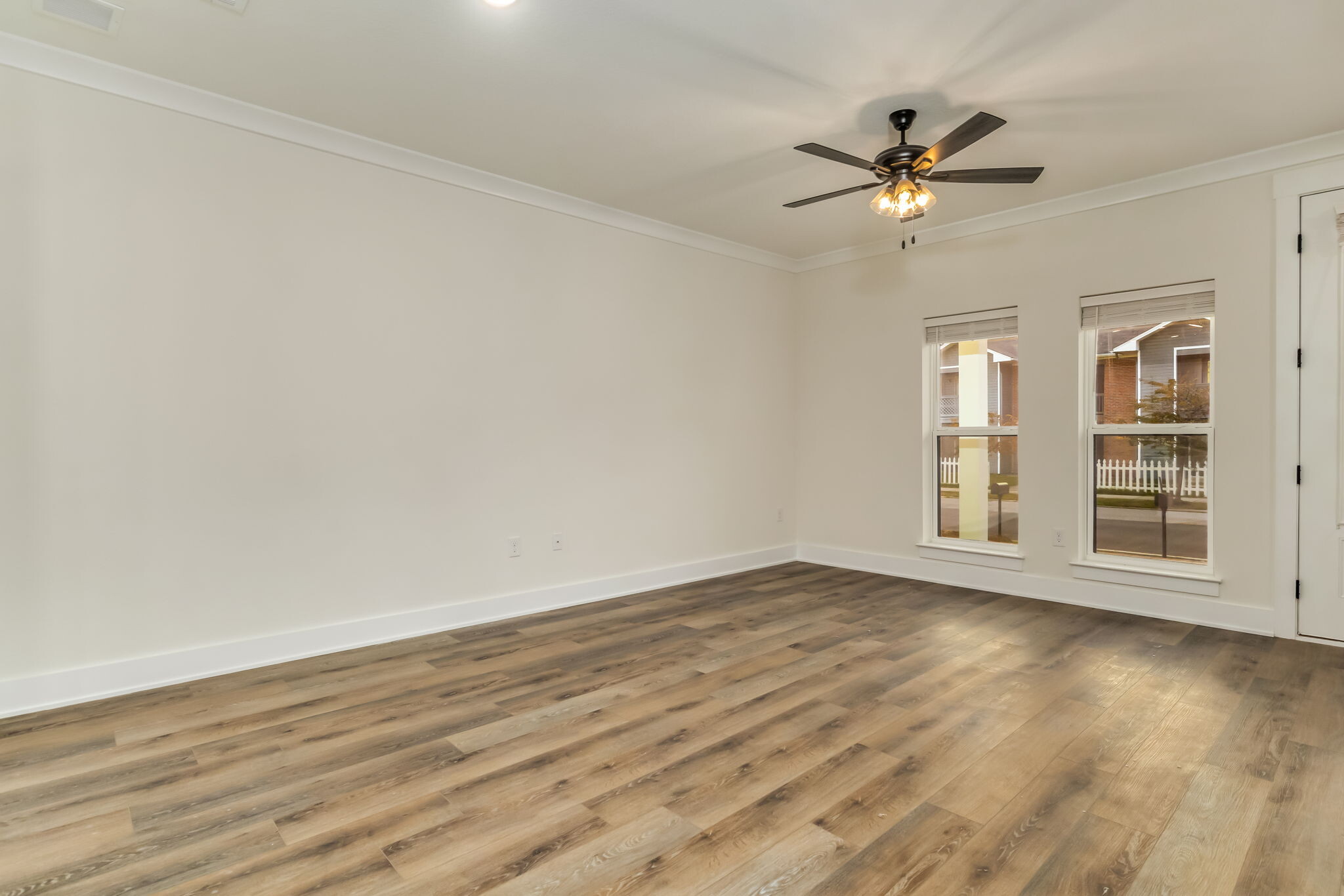 Building Photo - 520 N De Villiers St