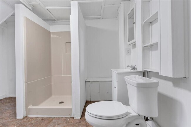 Building Photo - 244 Paradis Ave