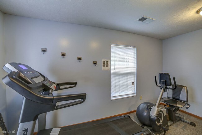 Building Photo - 1465 Lightner Pl