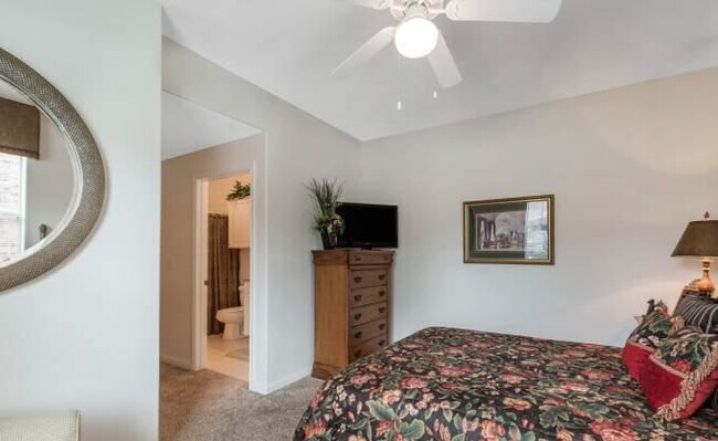 Building Photo - 2 bedroom in Spring TX 77373
