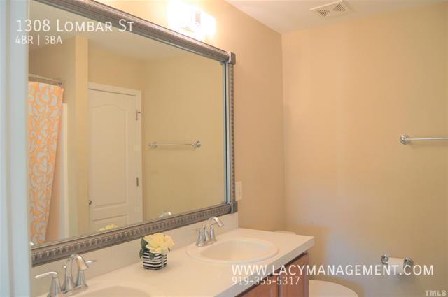 Building Photo - 1308 Lombar St