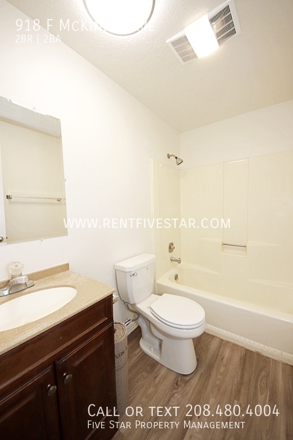 Building Photo - 918 F McKinley Ave