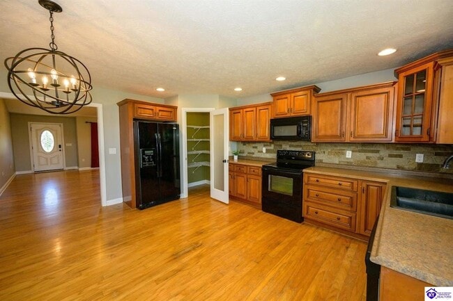 Building Photo - 309 Castleton Ct