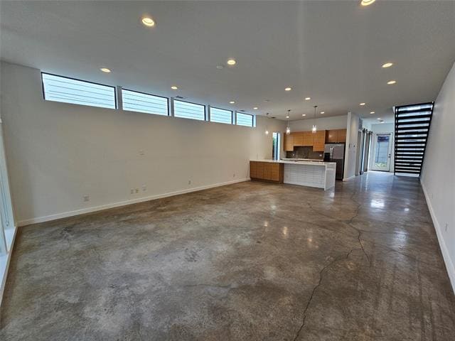 Building Photo - 4215 Roseland Ave