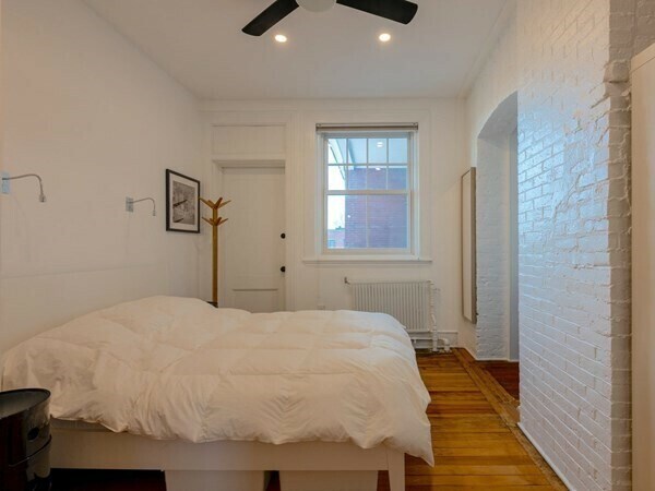 Building Photo - 371 Harvard St