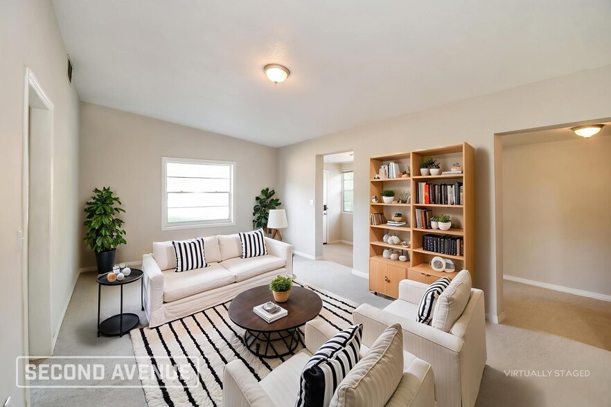 Building Photo - 3645 Peach Dr