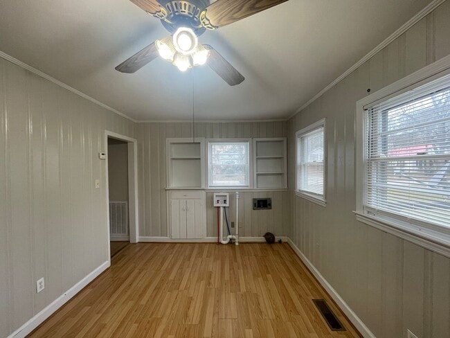 Building Photo - 25 Hollis St